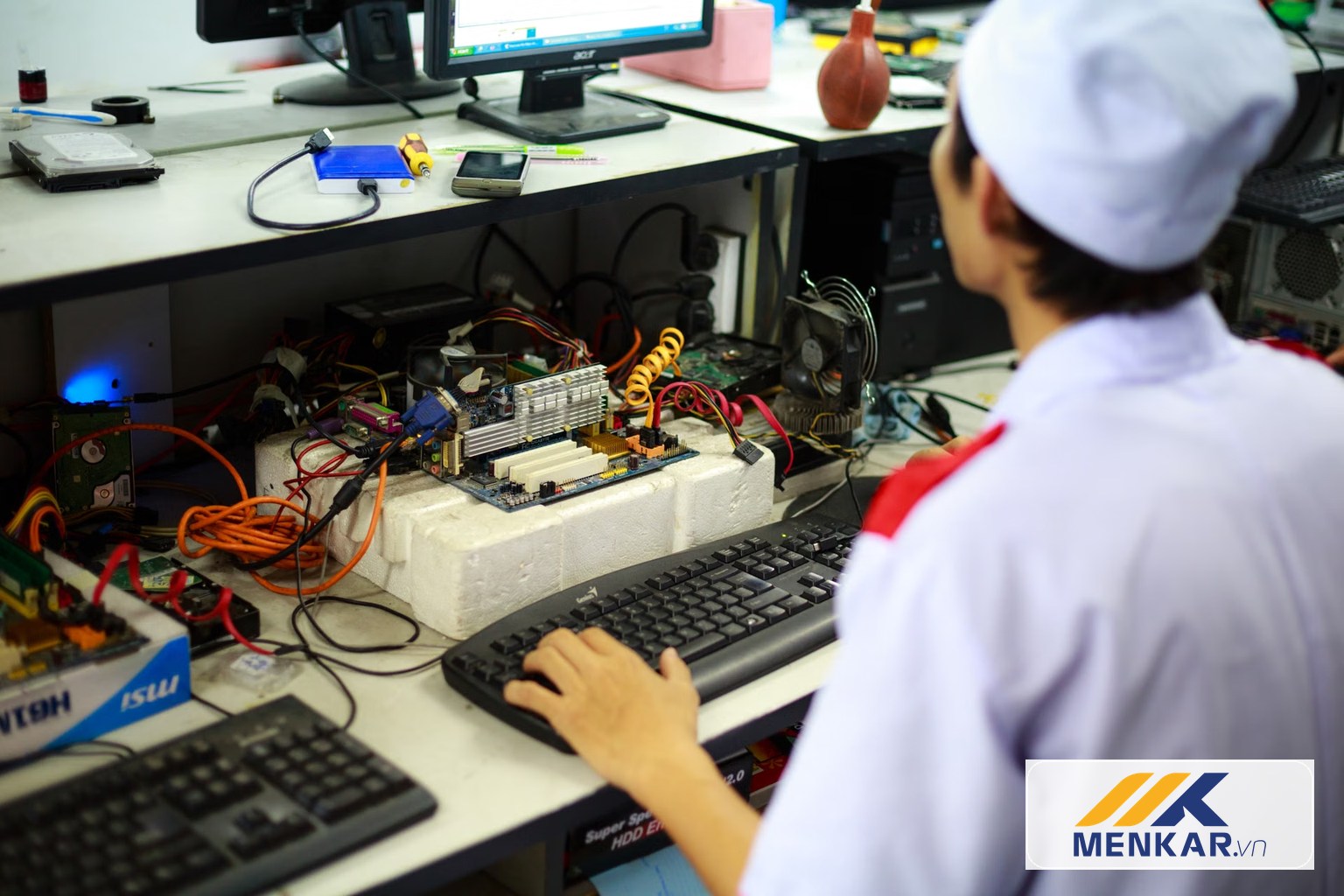 Kéo Dây Mạng Đúng Chuẩn Bí Quyết Tối Ưu Tốc Độ Internet Cho Gia Đình Và Doanh Nghiệp – hình ảnh MENKAR 2