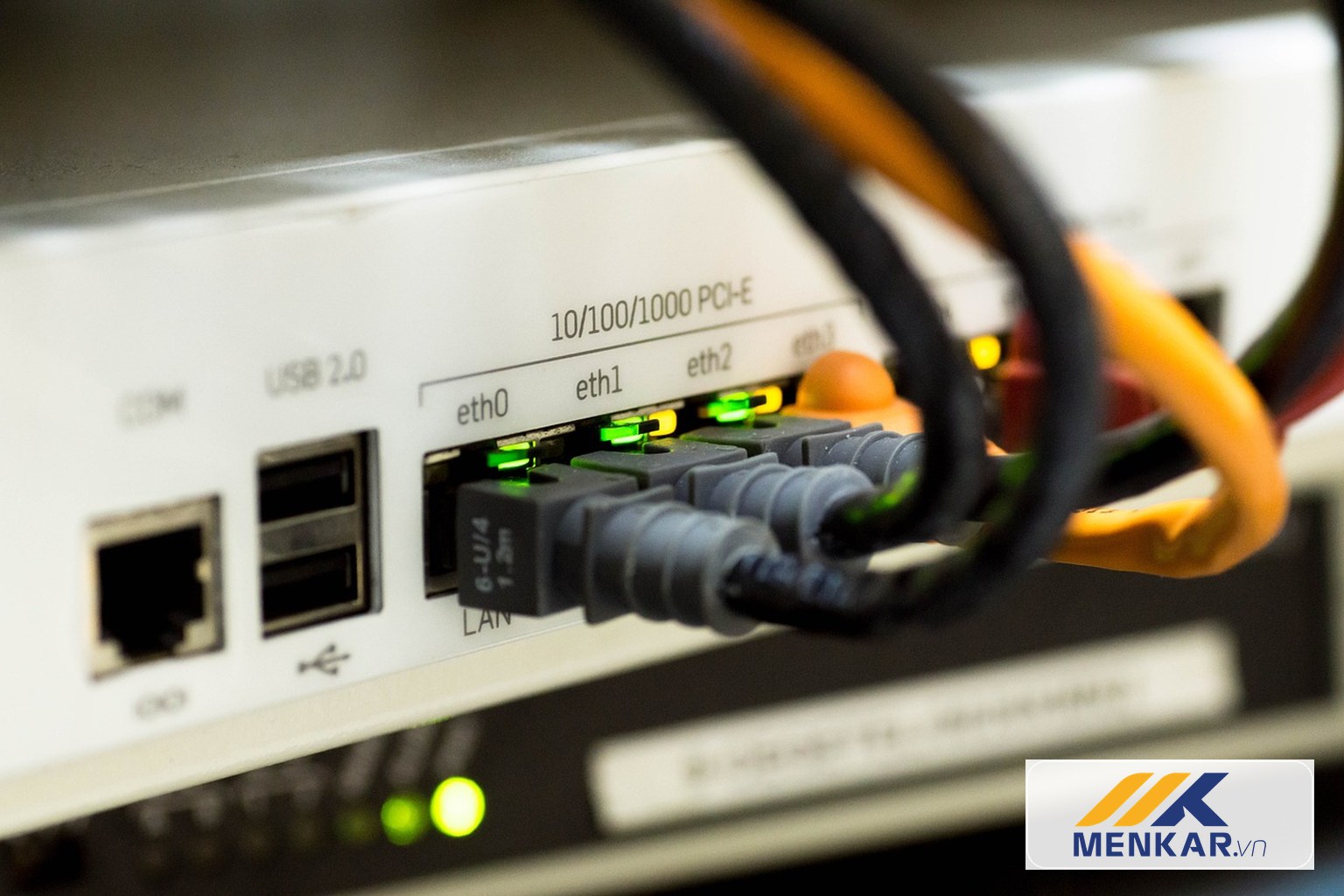 Tủ rack mạng LAN doanh nghiệp Hải Phòng MENKAR